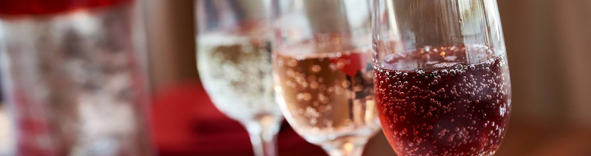 Sparkling Champagne Glasses | Wedding Planning at Disney Springs, Orlando